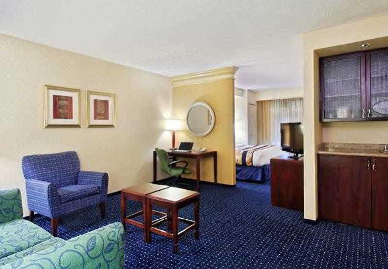 Springhill Suites Detroit Southfield Εξωτερικό φωτογραφία